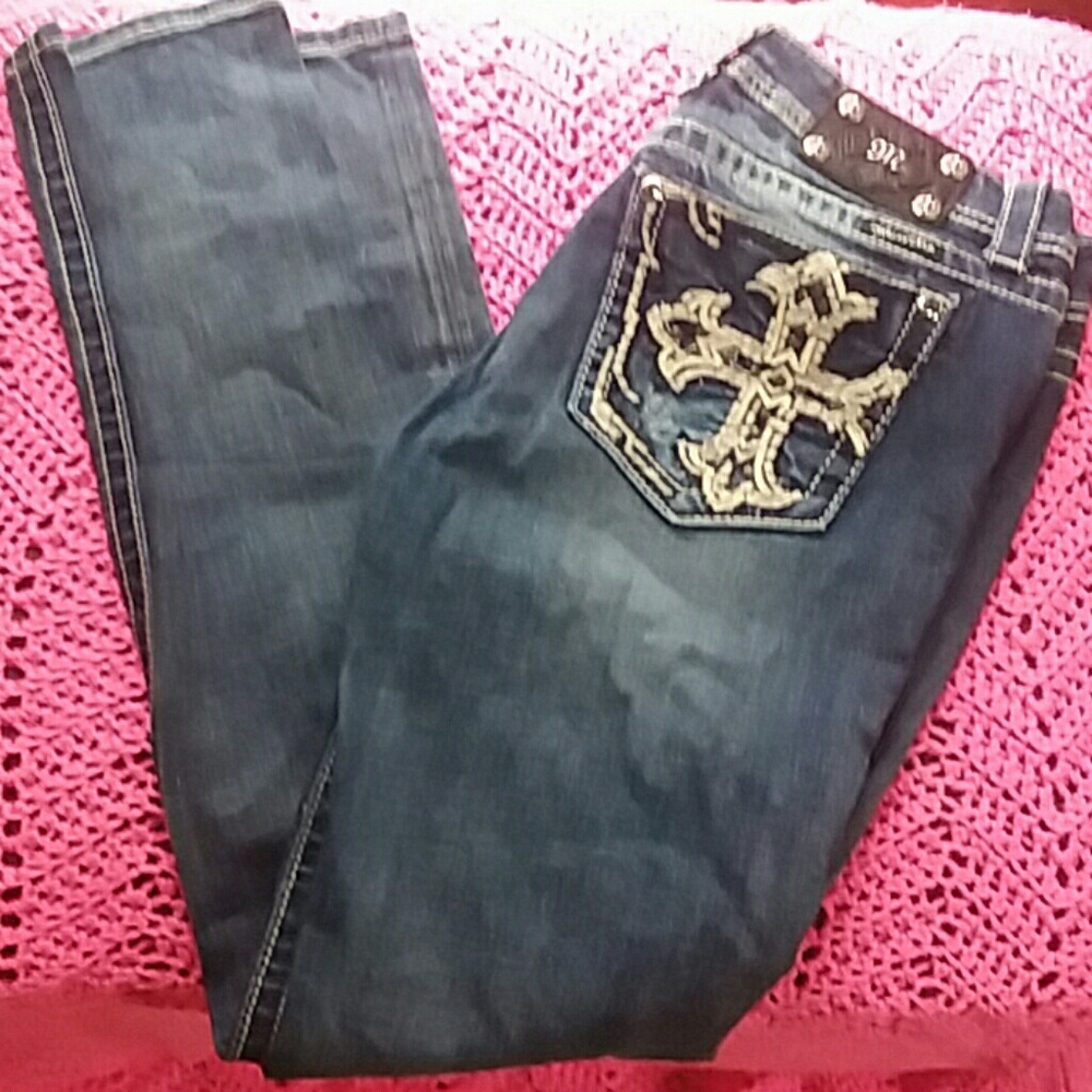 Size31 miss me dark wash skinny